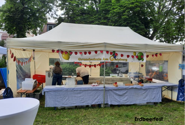 Erdbeerfest an der Gleisbergschule